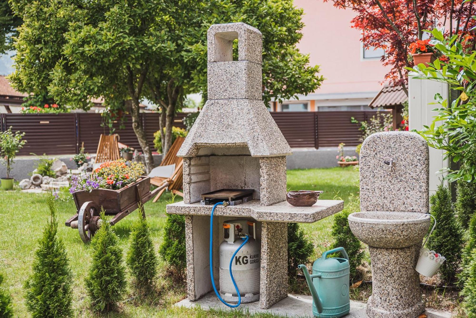 Gotar Apartment With Garden Kobarid Ngoại thất bức ảnh